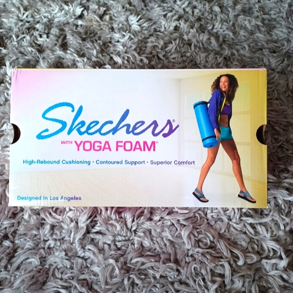 Skechers Yoga Foam Sandals - Picture 13 of 15
